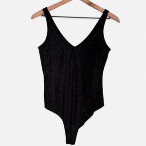 🖤 Wild Fable Deep V-Neck Black Tank Bodysuit 🖤